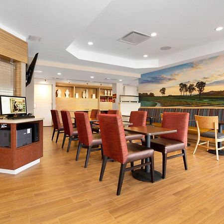 Towneplace Suites By Marriott Pittsburgh Harmarville Exterior foto