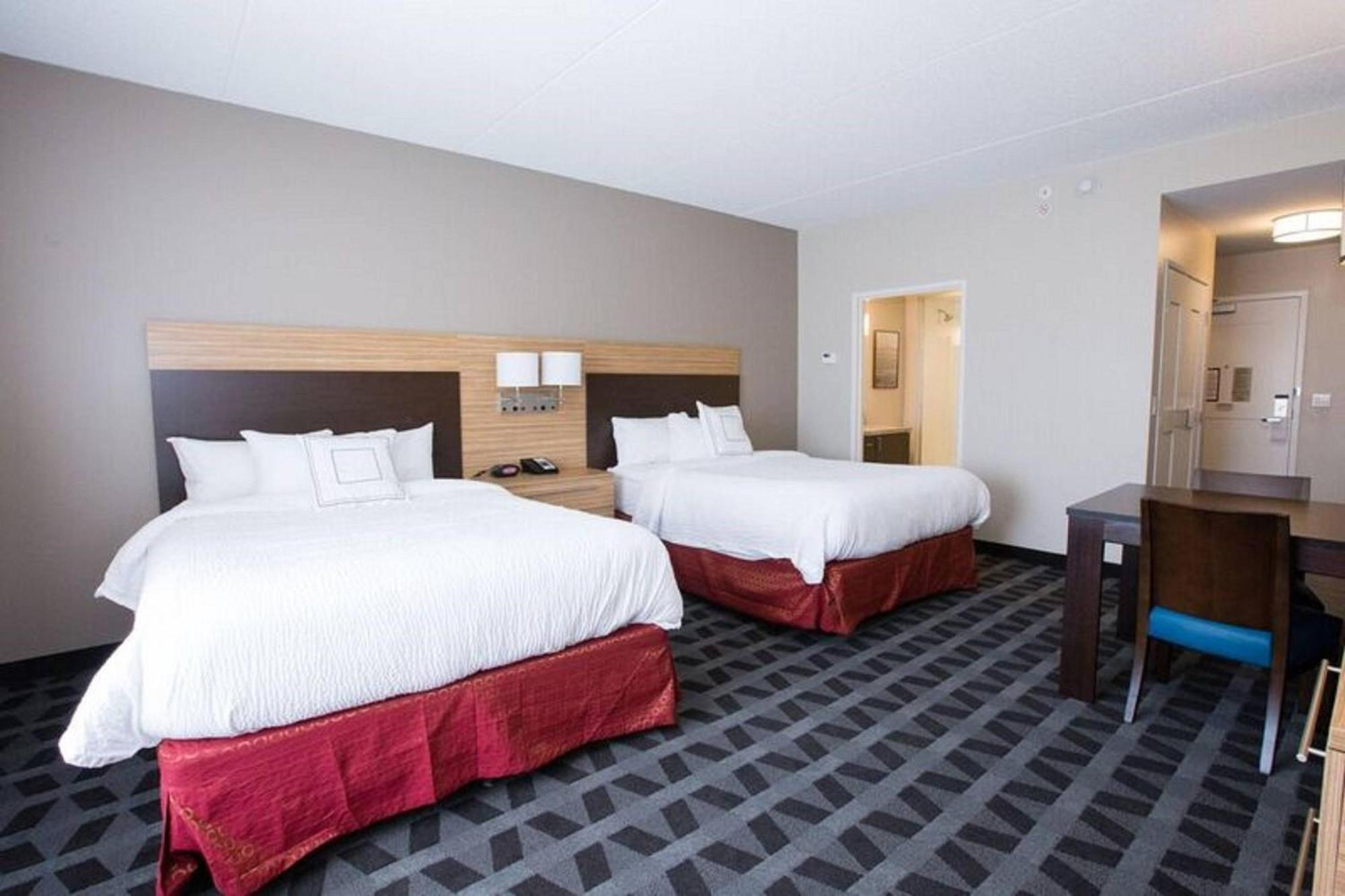 Towneplace Suites By Marriott Pittsburgh Harmarville Exterior foto